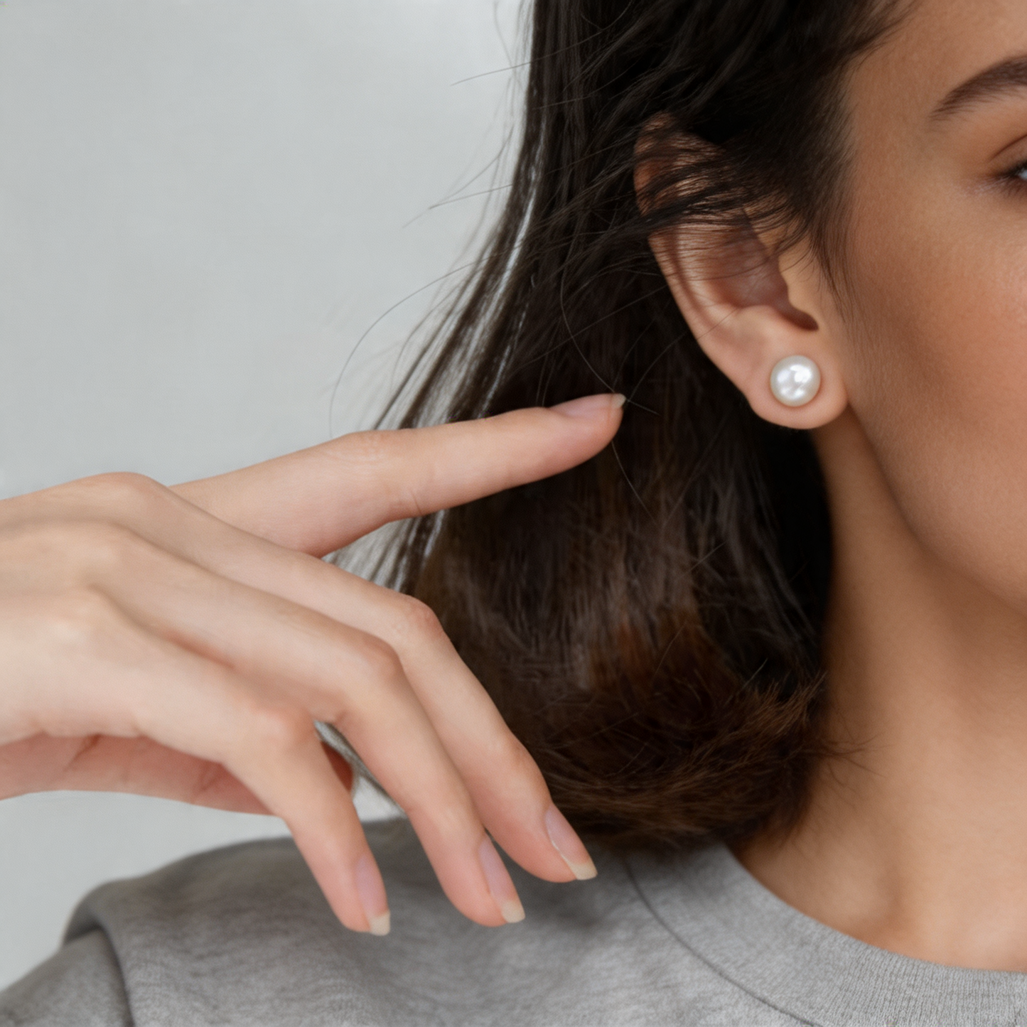 Ally Pearl Studs